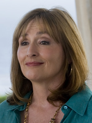 Nora Dunn; Nora Eloise Dunn olarak da bilinen Amerikalı oyuncu, senarist