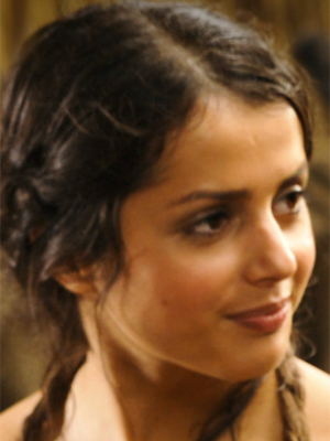 Amrita Acharia; Katmandu, Nepal doğumlu Nepalli oyuncu