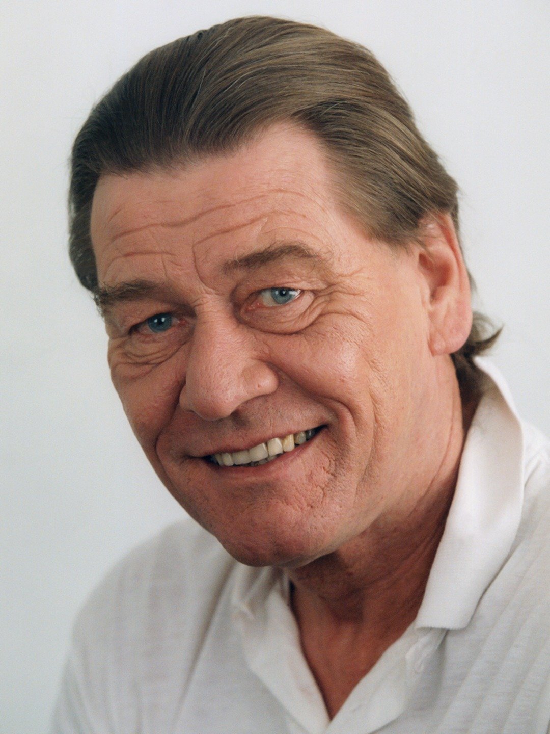 Ian Cullen; West Boldon,Durham,İngiltere doğumlu İngiliz  oyuncu