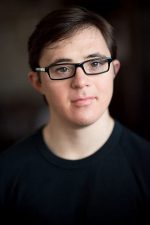 Chris Bunton; Avustralyalıjimnastikçi oyuncu