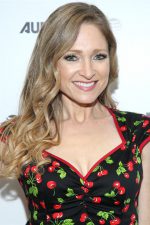 Julie Nathanson; oyuncu