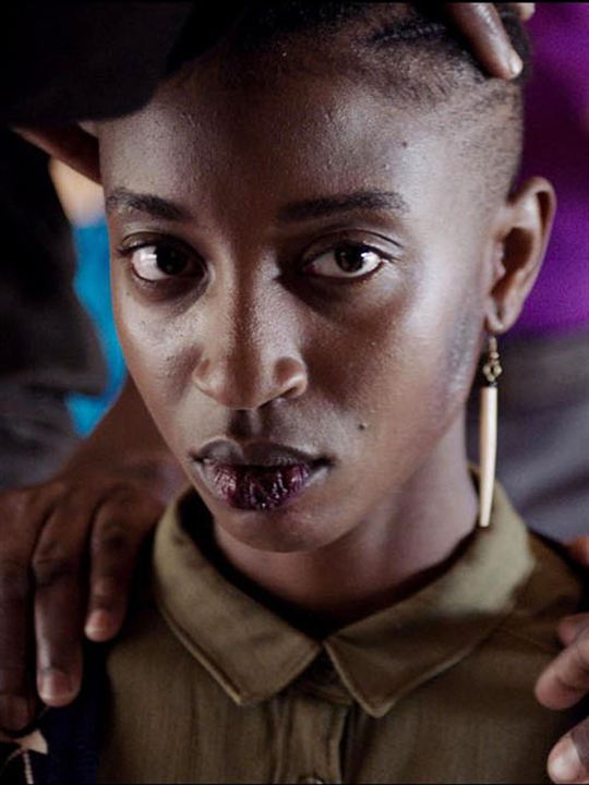 Samantha Mugatsia; Nairobi, Kenya doğumlu Kenyalı oyuncu