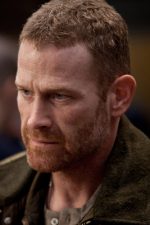 Max Martini; Maximilian Carlo Martini, Max Margolin, Max Dunne olarak da bilinen Amerikalı oyuncu