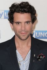 Mika; Beyrut, Lübnan doğumlu Michael Holbrook Penniman olarak da bilinen Lübnanlı oyuncu