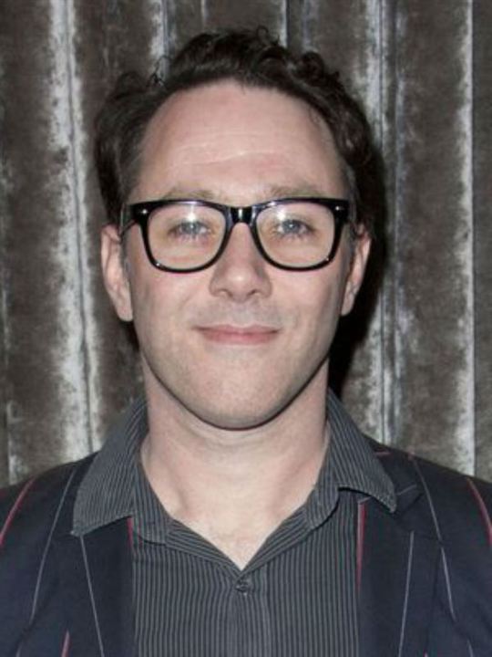 Reece Shearsmith; Kingston upon Hull,Yorkshire,İngiltere doğumlu Reeson Wayne "Reece" Shearsmith olarak da bilinen İngiliz  oyuncu, senarist, yaratıcı