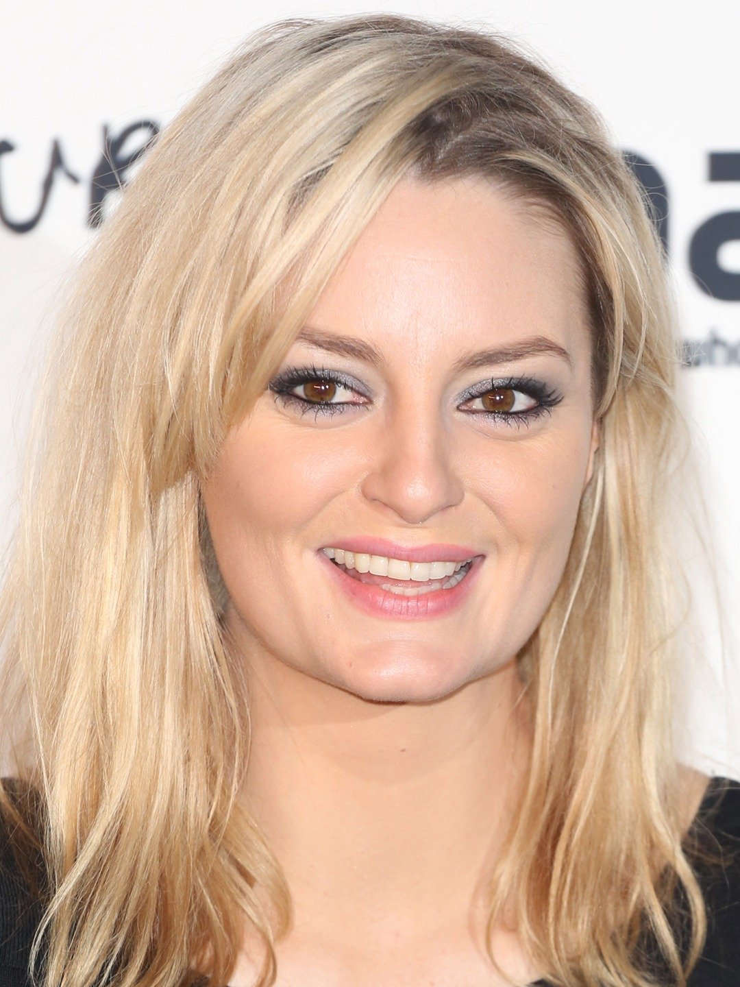 Morgana Robinson; Shepparton, Victoria, Avustralya doğumlu Avustralyalı komedyen