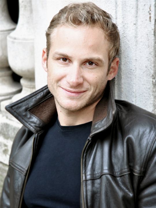 Victor Pontecorvo; Fransız oyuncu