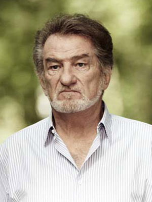 Eddy Mitchell; Paris, Fransa doğumlu Claude Moine olarak da bilinen Fransız filmin diğer müzikleri, şarkıcı, oyuncu