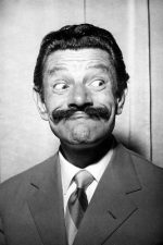 Tino Scotti; Milano, İtalya doğumlu İtalyan oyuncu