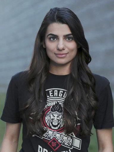 Claudia Doumit; Sidney, Yeni Güney Galler, Avustralya doğumlu Avustralyalı oyuncu