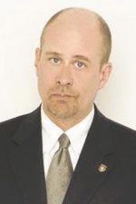 Terry Kinney; Amerikalı oyuncu, idari yapımcı, yönetmen