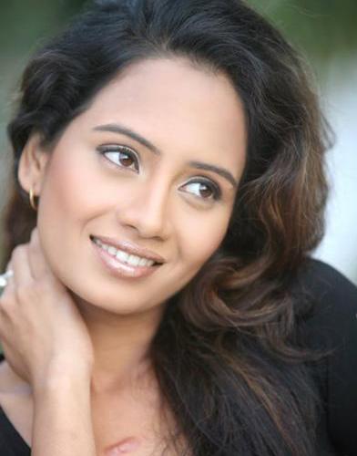 Smita Tambe; Hint oyuncu