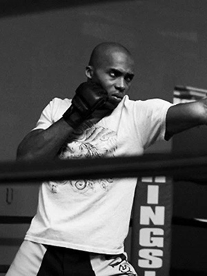 Marrese Crump; Taylandlı oyuncu, dublör koordinatörü