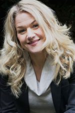 Camilla Strøm-Henriksen; Norveçli  oyuncu, senarist, yönetmen