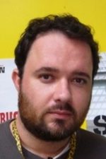 Juliano Dornelles; Brezilyalı sanat yönetmeni, senarist, set dekoratörü