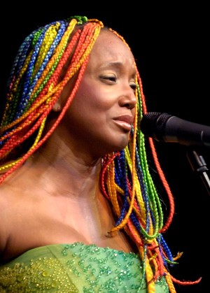 Lucrecia; Havana, Küba doğumlu Lucrecia Pérez Sáez olarak da bilinen Kübalışarkıcı, oyuncu