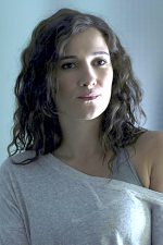 Sarah Solemani; Camden,Londra,İngiltere doğumlu İngiliz  oyuncu, senarist