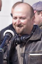 Neil Marshall; Newcastle upon Tyne,Tyne ve Wear,İngiltere doğumlu İngiliz  yönetmen, senarist, idari yapımcı