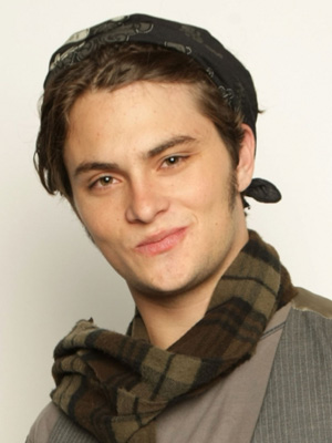 Shiloh Fernandez; Shiloh Thomas Fernande olarak da bilinen Amerikalı oyuncu