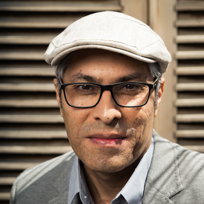 Ali Soozandeh; Şiraz, İran doğumlu İranlı senarist, set dekoratörü, yönetmen, animatör