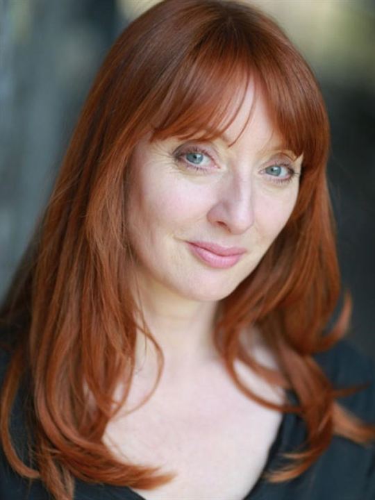 Elizabeth Berrington; Wallasey,Cheshire,İngiltere doğumlu İngiliz  oyuncu