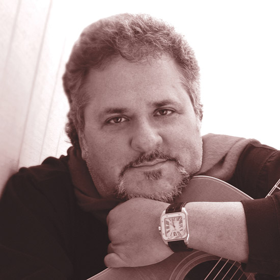 Bob DiPiero; Youngstown, Ohio, ABD doğumlu Amerikalı besteci