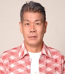 Yoshiaki Umegaki; Japon oyuncu