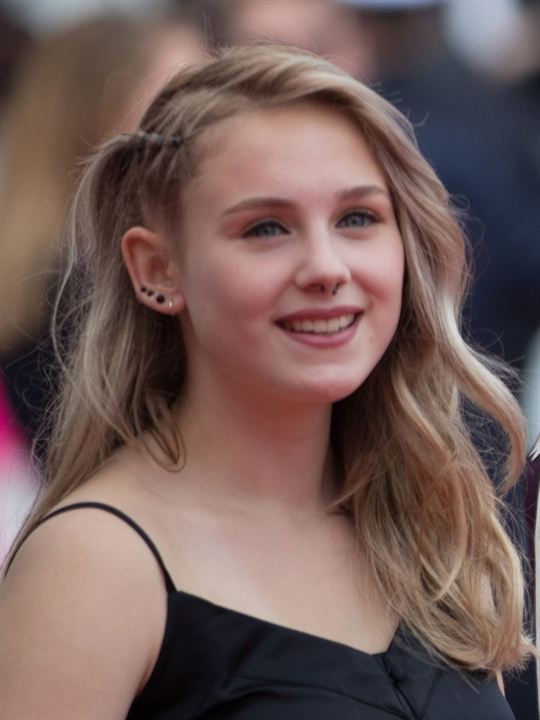 Victoria Bluck; Belçikalı oyuncu