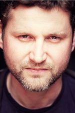 Petr Oukropec; Prag, Çekya doğumlu Çek senarist, yapımcı, yönetmen