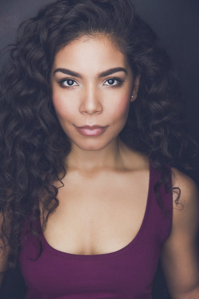 Maria Rivera; Dominikli oyuncu