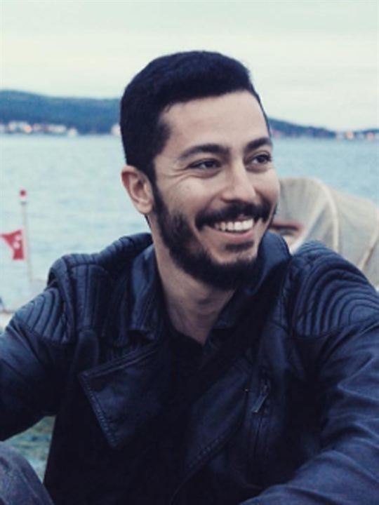 Ömer Faruk Yardımcı; Türk yönetmen, senarist, yapım tasarımcısı