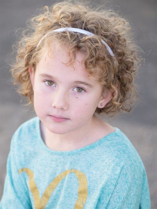 Nev Scharrel; oyuncu