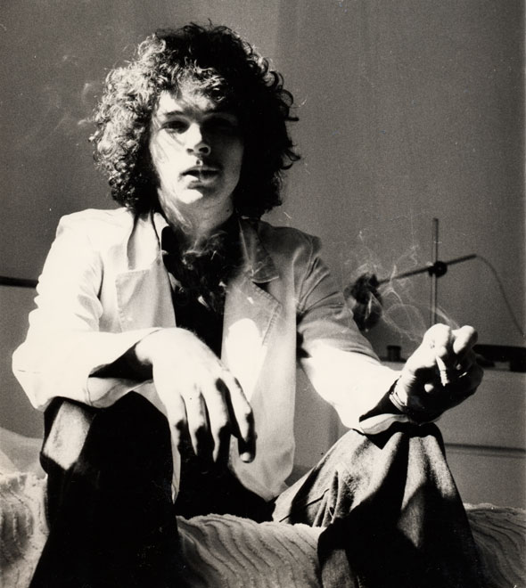 Chris Bell; Memphis, Tennessee, ABD doğumlu Christopher Branford Bell olarak da bilinen Amerikalı müzisyen