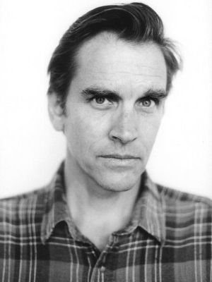 Bill Moseley; William Moseley, Bill Mosley olarak da bilinen Amerikalı oyuncu, yardımcı yapımcı