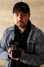 Mehrdad Oskouei; Tahran, İran doğumlu İranlı senarist, yapımcı, yönetmen