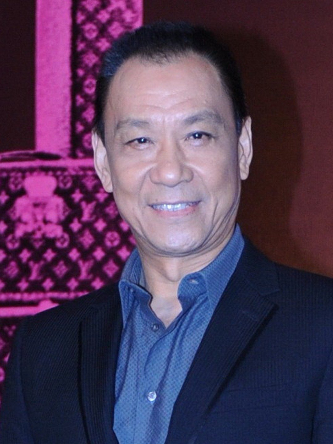 Xueqi Wang; Pekin, Çin doğumlu Wang Xueqi olarak da bilinen Çinli oyuncu