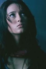 Julie Estelle; Endonezyalı oyuncu