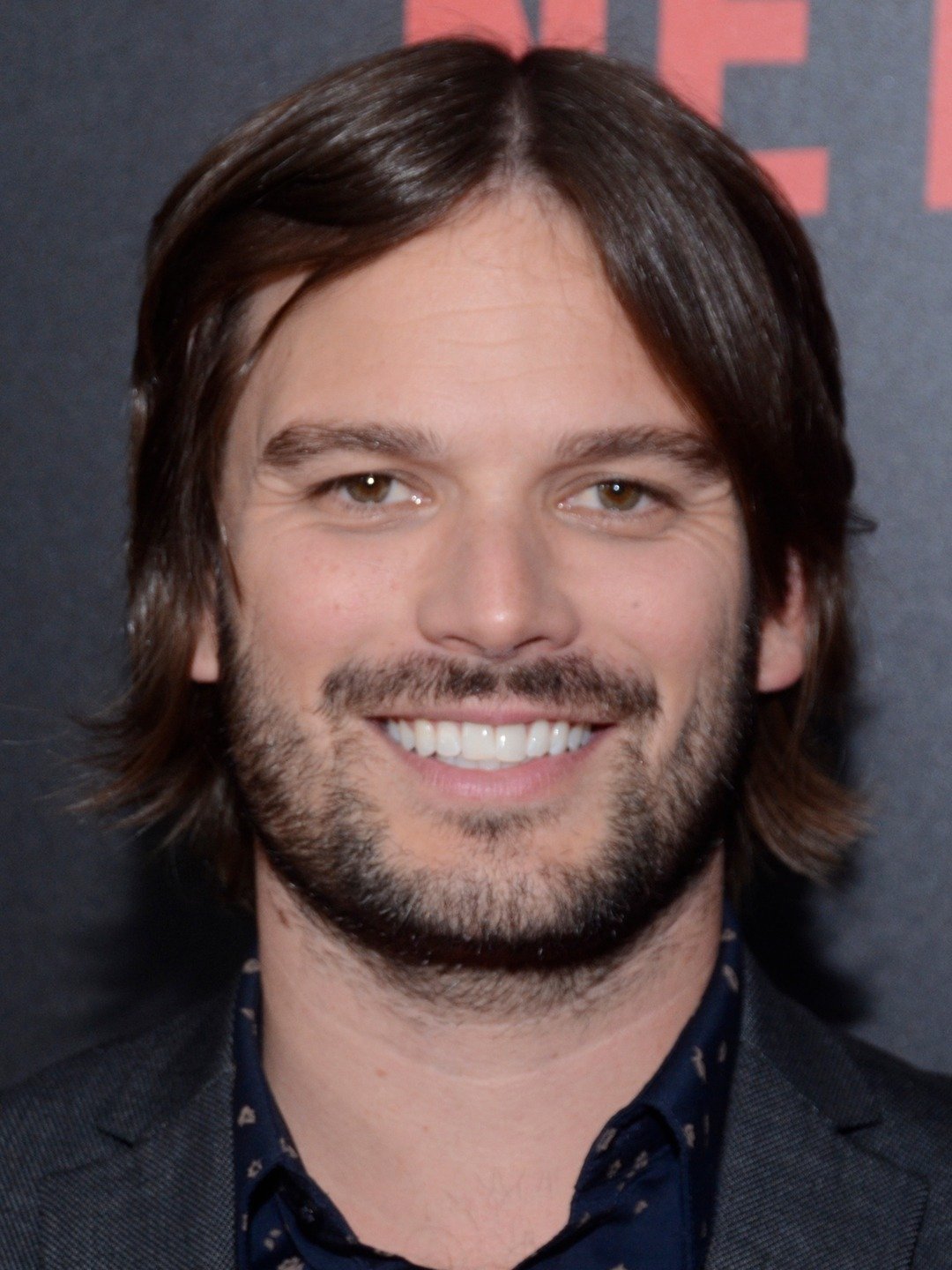 Alan Hicks; Wollongong, Yeni Güney Galler, Avustralya doğumlu Avustralyalı yönetmen, set dekoratörü, senarist