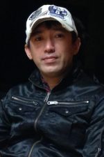 Shinji Mikami; Iwakuni, Yamaguchi, Japonya doğumlu Japon yönetmen, yapımcı