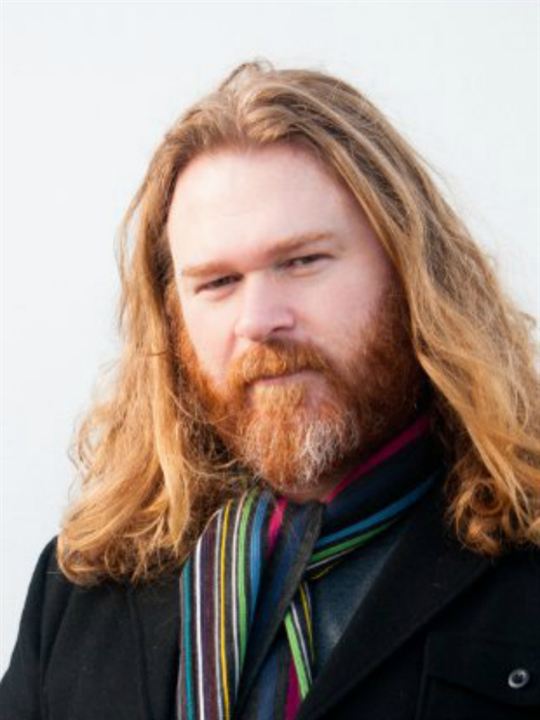 Julian Seager; oyuncu