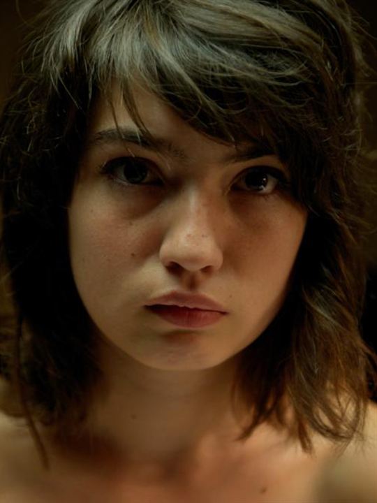 Anjela Nedyalkova; Sofya, Bulgaristan doğumlu Bulgar oyuncu