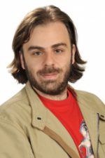 Aren Perdeci; senarist, yönetmen, görüntü yönetmeni