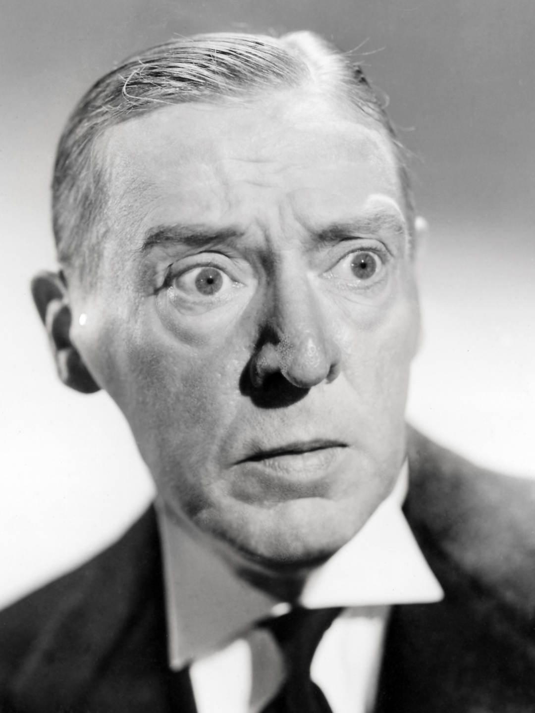 E.E. Clive; Blaenavon,Monmouthshire,İngiltere doğumlu Edward E. Clive olarak da bilinen İngiliz  oyuncu