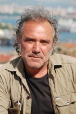 Şerafettin Kaya; Türk oyuncu, senarist, yönetmen