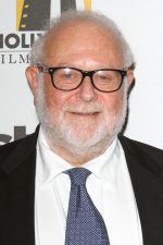 Jonathan Lynn; Bath,Somerset,İngiltere doğumlu İngiliz  yönetmen, senarist, idari yapımcı