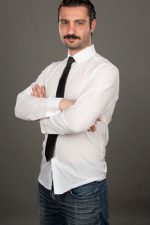 İzzet Başlak; Türk oyuncu, senarist, yönetmen