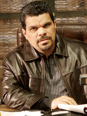 Luis Guzman; Luis Guzmán olarak da bilinen Amerikalı oyuncu