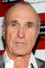 Ron Shelton; Amerikalı senarist, yönetmen, yaratıcı