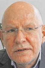 Christian Krönes; Feldkirchen in Kärnten, Karintiya, Avusturya doğumlu Avusturyalı yönetmen