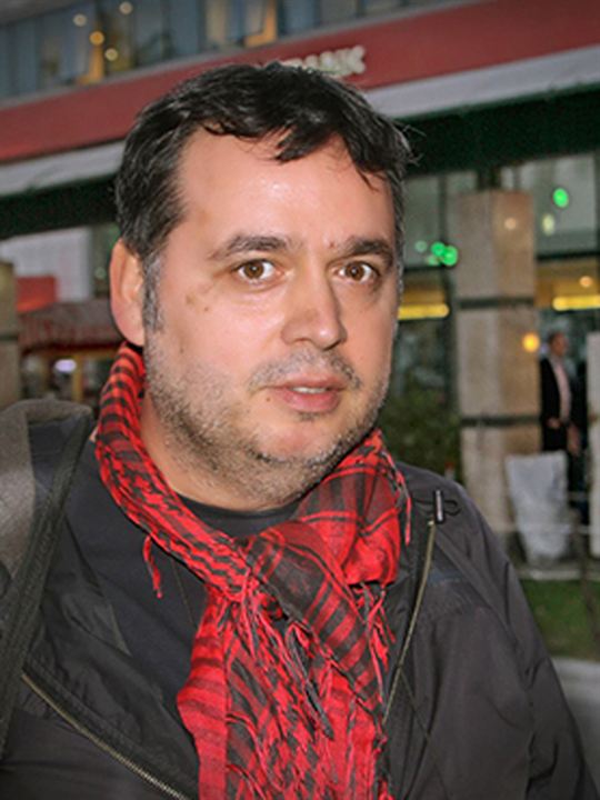 Bülent Pelit; Türk senarist, yönetmen